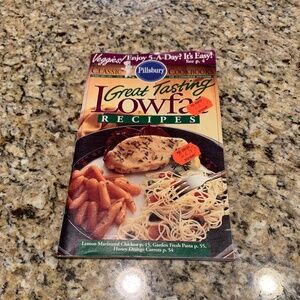 Vintage Pillsbury Classic Cookbook Great Tasting Low Fat Recipes